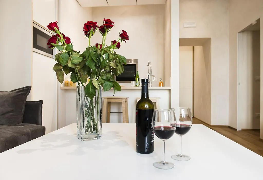 00192 Luxury Apartment Rome