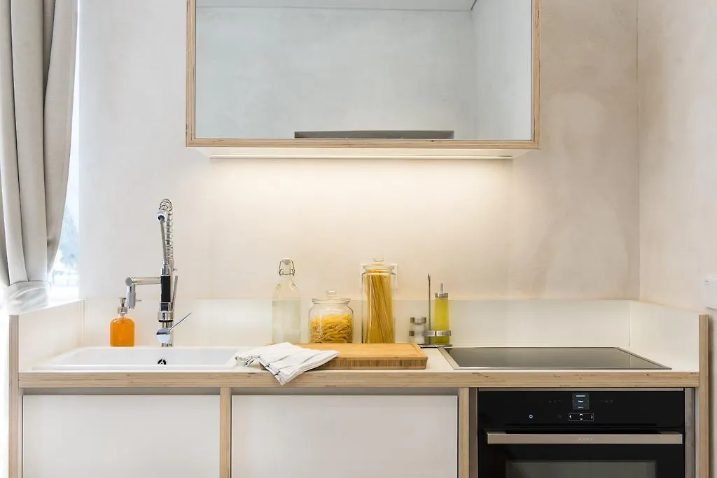 00192 Luxury Apartment Rome