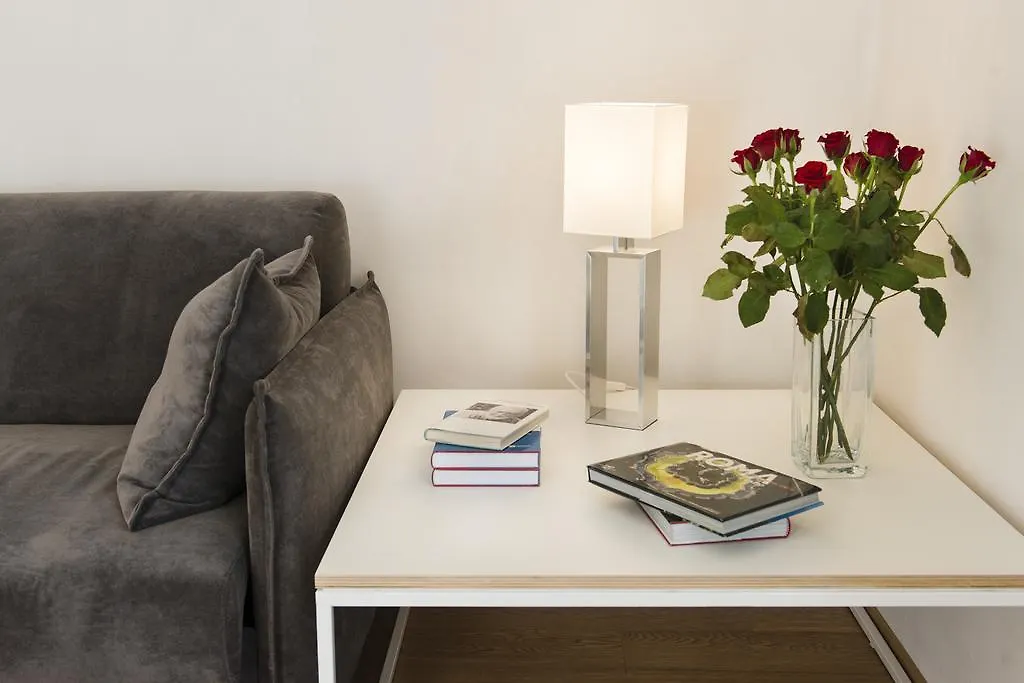 00192 Luxury Apartment Rome Italy